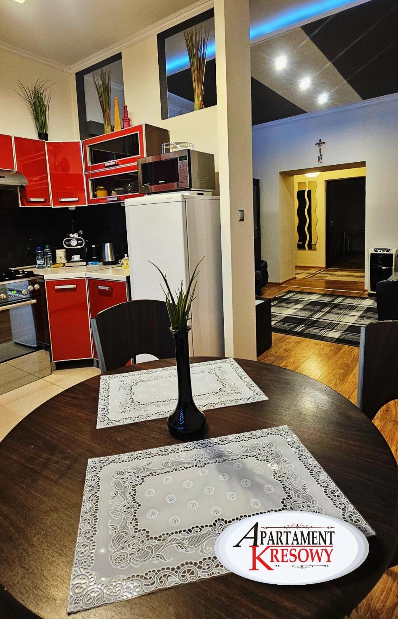 Apartament Kresowy Parter 3 Pokoje Duza Lazienka Kabino-Wanna Spa Wi Fi Ekspres 2X Smart Tv Antresola Parking Free Plac Zabaw Bilet Na Aquapark 150M W Cenie Хрубешув Экстерьер фото