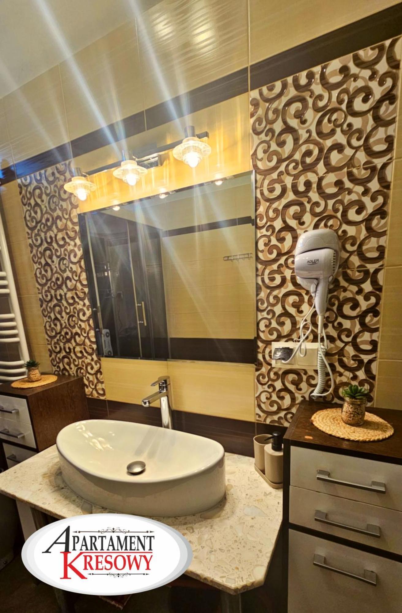 Apartament Kresowy Parter 3 Pokoje Duza Lazienka Kabino-Wanna Spa Wi Fi Ekspres 2X Smart Tv Antresola Parking Free Plac Zabaw Bilet Na Aquapark 150M W Cenie Хрубешув Экстерьер фото
